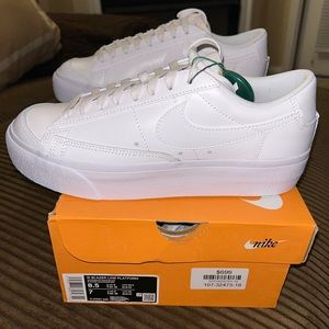 ❤️‍🔥🤍Nike Blazer Low Platform sneakers-NEW w tag & box!Size 8.5 women’s🤍❤️‍🔥